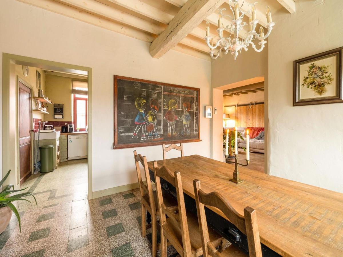 Holiday home Square Farm In The Beautiful Blossom Region Sint-Truiden